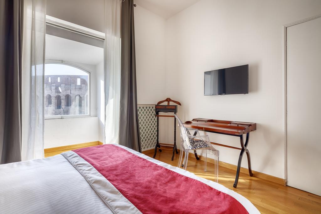 Ht N°9 Colosseo Рим Екстер'єр фото